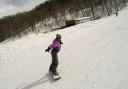 Akari auf dem Snowboard